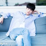 [뉴이스트] 이 <b>포즈</b> 뭔가 어색한 부기