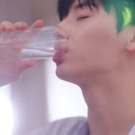 [황민현] 19세 <b>미만</b> 출입금지