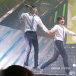 [워너원] 놋떼왈드에서 <b>풍선</b>을 샀는데 생각보다 너무 크다