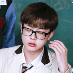 애들아 방학동안 핸드폰 안 하면 시력 좋아질까...??