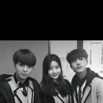 오른쪽 남자분 이름 아시나요!? 박지훈 연습생 옆분이요!