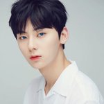 [뉴이스트] <b>미녀</b>니 겁나 개박