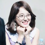 [김세정] 노래, 예능 <b>CF</b>도 모잘라 연기까지!! 이제는 아예 꽃밭에서...