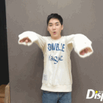 [뉴이스트] 아론 또 오빠와나 했네ㅋㅋ하고 <b>현타</b>온듯
