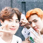 [EXO] <b>딱딱</b>한 차트보니까 애들보고싶어졌어