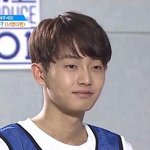 <b>흑발</b>로 염색하고 미모 리즈 찍은 연습생