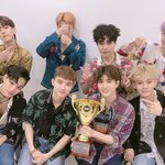 [EXO] 엑소엘 1위 <b>감사</b>합니다