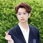 [워너원] 이관린 표정은 조카 <b>새침</b>한데 할껀다함ㅋㅋㅋㅋㅋㅋㅋ