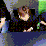 [워너원] 박지훈 환호하는 척 기지개펴기.<b>gif</b>