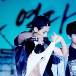 [방탄소년단] 새벽이네 복근짤 올림ㅇㅇ