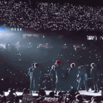 [EXO] 하얗게 빛난 <b>별들</b>이 가득 쏟아진