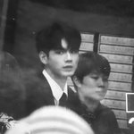 [워너원] 잘생겨서 <b>아무것</b>도 못하겠다는 말이 뭔지알거같음 ㅅㅂ
