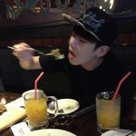 [<b>방탄소년단</b>] 꾹이 아웃백처음간날