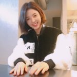 최근에 엄현경 머리 많이 기른 모습
