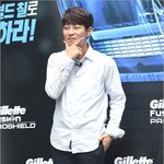 경리가 불편한 <b>딘딘</b>