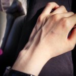 와 얘들아 나 <b>남자손</b>에 핏줄있는거