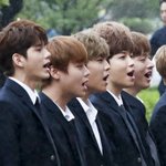 [워너원] 이사진 확대해서봤더니