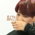 [드루와] 손과 <b>팔목</b>에 상처가 가득한 아이돌