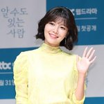 수영의 <b>어엿</b>한 여배우 포스!