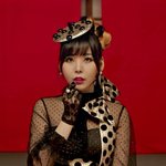 레이나 얼굴 왜이렇게 달라졌어..?