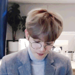 [EXO] 코트와 안경 그거슨..