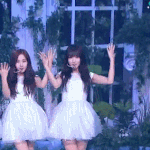 [드루와] 컴백 무대 중에 발목에서 피 나는 <b>유주</b>