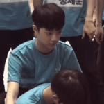 [워너원] 관린이 <b>진영</b>이 아플때 잡아주고있는거