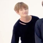 [방탄소년단] 태태는 <b>요가</b>중