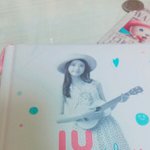 <b>책장</b> 뒤적거리다가 2012년도산 아이유 다이어리 찾음
