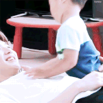 [워너원] 뽀뽀 한번 더하려고 <b>마중</b>나온 입술에 사망