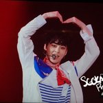 [시우민] 시우민 오늘 <b>엔딩포즈</b> 감동이다ㅠㅠㅠ