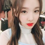 트와이스 <b>나연</b> 얼굴이면 학교에서
