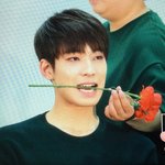 [댓글부탁해] <b>원우</b> 송곳니ㅋㅋㅋ