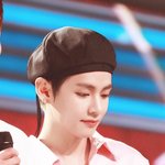 [방탄소년단] <b>옆선</b> 참 예쁘다..