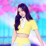 [댓글부탁해] 손나은 오늘7시 단독팬사인회 개최