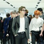 [방탄소년단] 아 남주니 <b>기럭지</b>짤 보는데