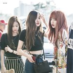 로제 숨막히는 뒤태닫ㄷㄷㄷㄷㄷㄷ