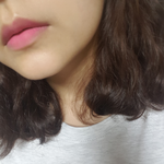 오늘 외출할 때 바른 <b>에스티</b>로더 립스틱