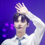 [황민현] 내 덕딜<b>역사</b> 상 엄마가 인정한 유일한 아이돌