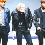 [방탄소년단] 앞으로는 다치지 마로라 <b>기럭지</b> 쩌는 몬아