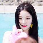 디패가 찍은 물놀이하는 아이린 모습ㄷㄷ