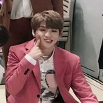 [워너원] 강다니엘 진짜 <b>팬층</b> 두껍다..