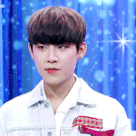 [박우진] 오늘자 미모 개<b>발리</b>는 우진오빠(팬싸에서 우진오빠라고불리는게...