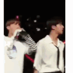 [방탄소년단] Q:석진이는 무엇을 따라하고싶었을까요