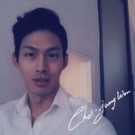 내가 이 사람닮앗다는데..