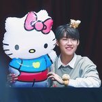 [박우진] 냥이<b>풍선</b>과 찰떡인 우진이
