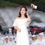 한지민 최근에 드레스 입은거 봤어 ? ? ? ?