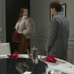 김희선이 들고 있는 가방들 진짜 고급지다 ㅋㅋㅋㅋ