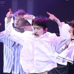 [EXO] 신발 세훈이 배 그냥 조카 하,,