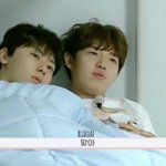 [워너원] 재환이 사진 뿌리자